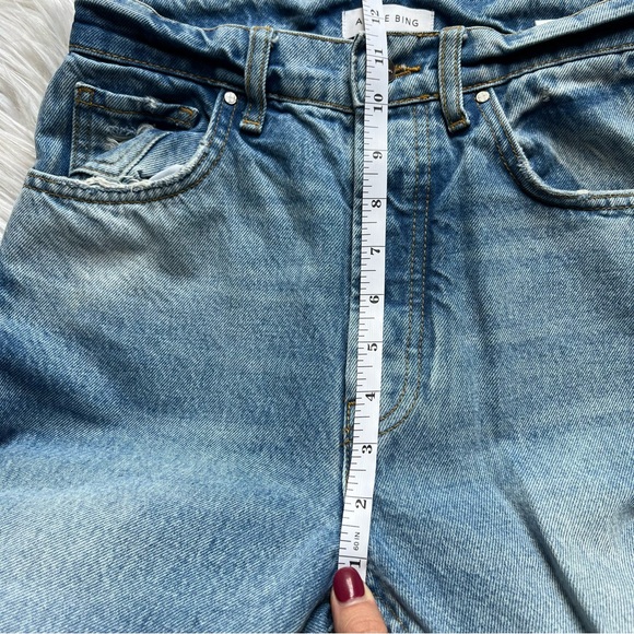 Anine Bing Sonya Jean in medium wash - Picture 13 of 14